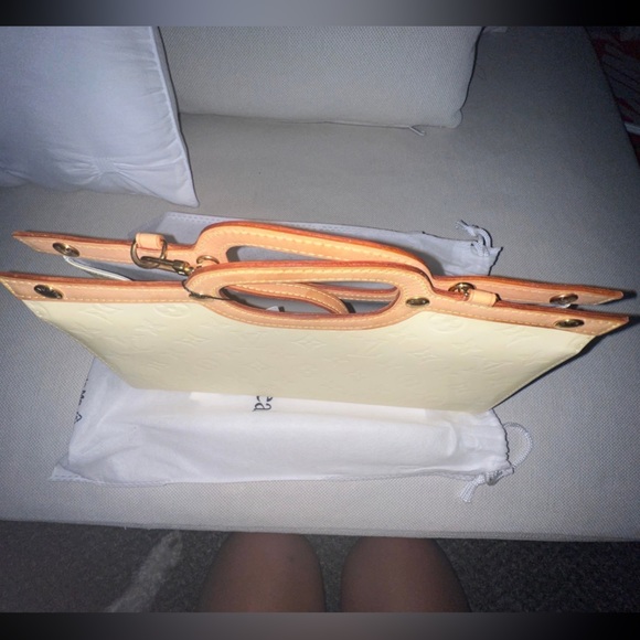 Louis Vuitton ‼️SOLD‼️ - Picture 3 of 8